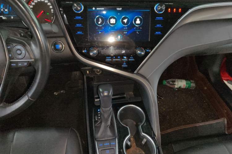 Used Toyota Camry 2019 2.5S FENGSHANG Version China VI Standard Gear Lever