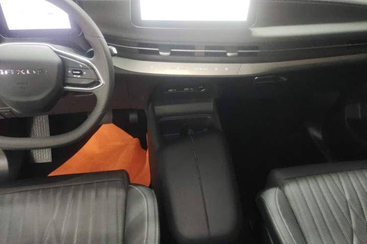 Used SAIC MAXUS Dajia 9 2024 Standard Range Executive 7-Seater Version
