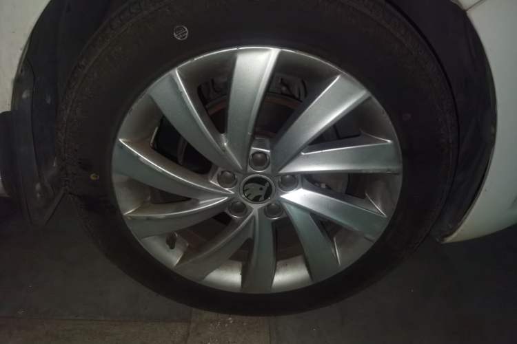 Used Skoda Rapid 2018 1.6L Automatic Comfort Edition
