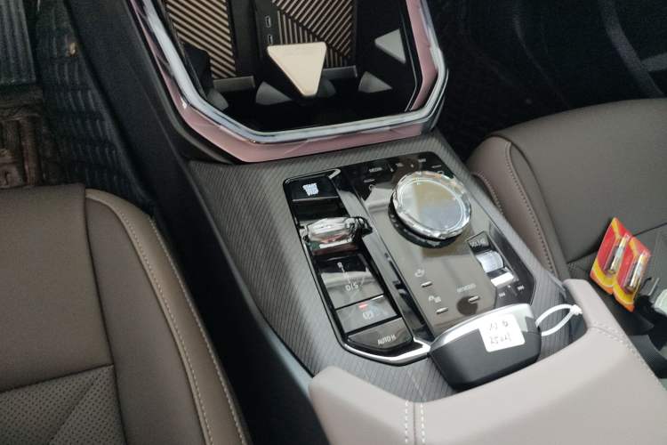 Used BMW X3 2025 Model, xDrive30L Prestige M Sport Night Package Gear Lever