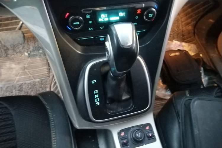 Used Ford Kuga 2013 1.6L GTDi 4x4 Elite Model
