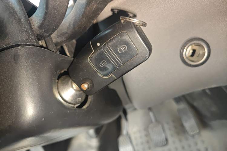 Used JMC Transit 2021 2.8T Space King Standard Version Short Wheelbase Mid-Height Roof 6-Seater Diesel Euro VI JX493
