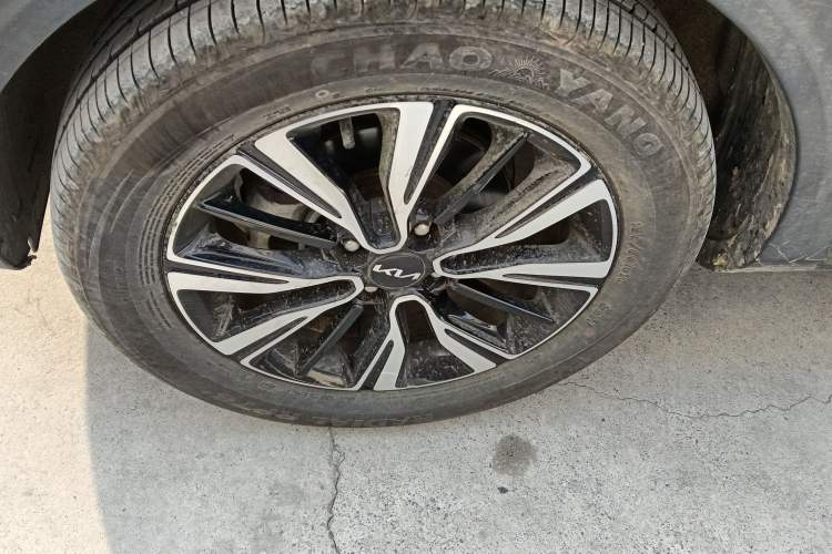 Used Kia kx1 Stonic 2021 1.4L CVT Sunroof Model Left Front Wheel Hub