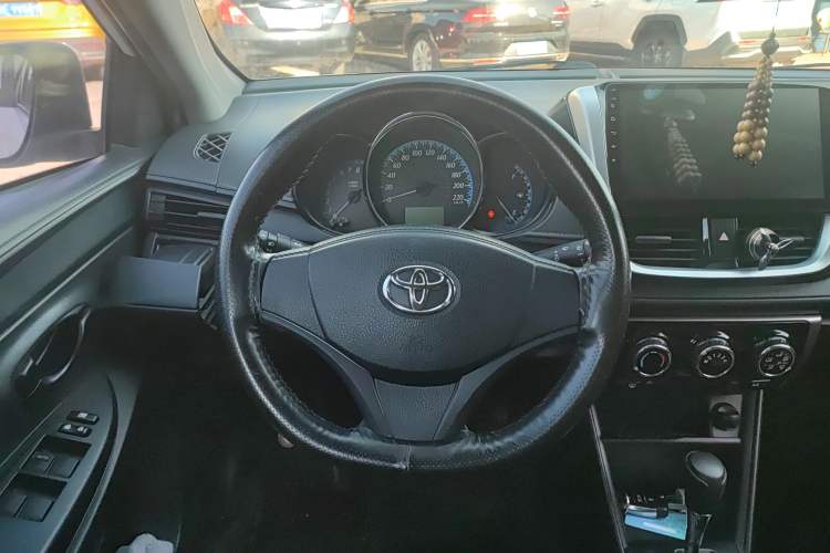 Used Toyota YARiS L Zhi Xuan 2019 1.5E CVT Dynamic Edition China VI compliant Steering Wheel
