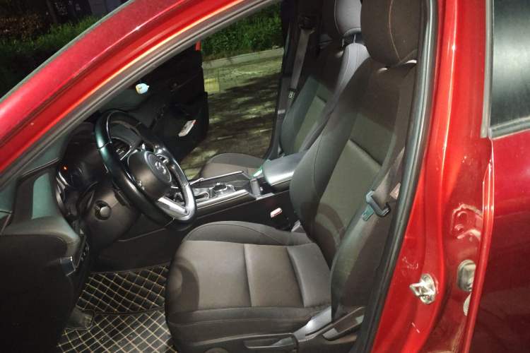 Used Mazda 3 Axela 2021 2.0L Automatic ZhiXuan Edition Left Front Seat