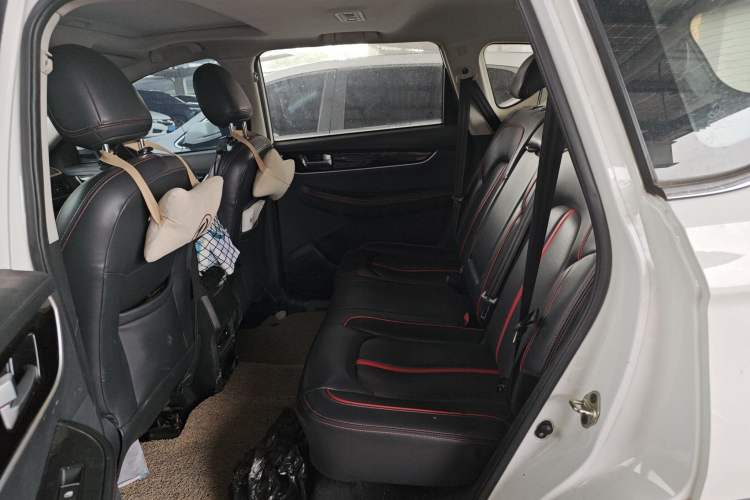 Used FORTHING Joyear X5 2017 Enjoy Series 1.6L CVT Luxury Model