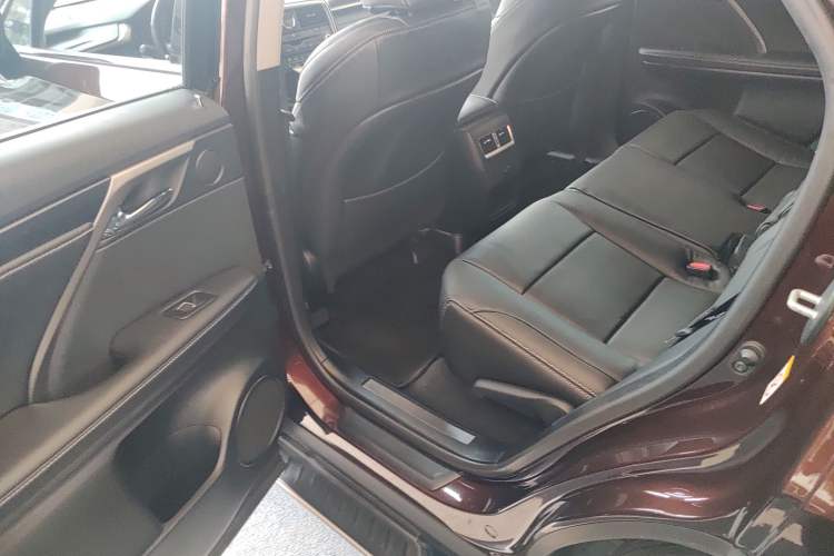 Used Lexus RX 2016 300 Two-Wheel Drive Elite Version China V Standard Left Rear Seat