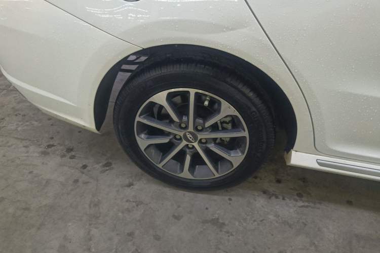 Used Chery Arrizo GX 2019 Champion Edition 1.5L Manual Fashion Model Right Rear Wheel Hub