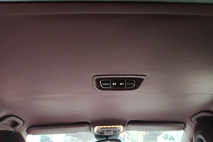 Used Mercedes-Benz V-Class 2018 V250 2.0T Middle East Version