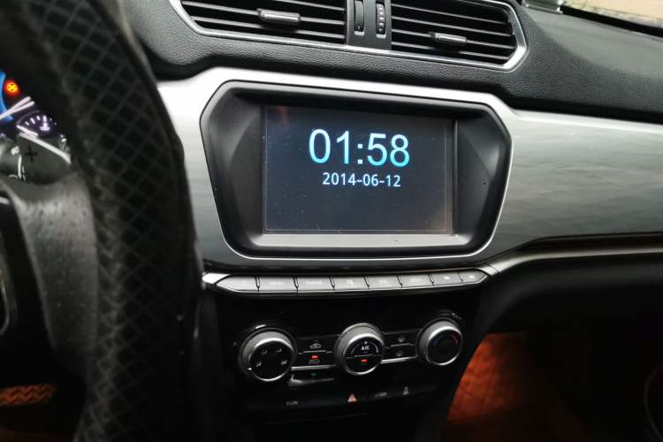 Used Haval H2 2017 Blue Label 1.5T Automatic Two-Wheel Drive Luxury Model
