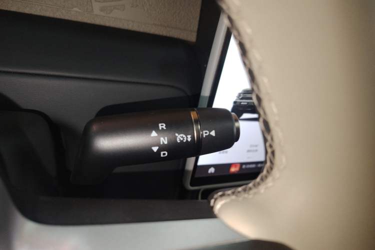 Used iCAR V23 2025 501 Four-Wheel Drive Intelligent Driving Version Gear Lever