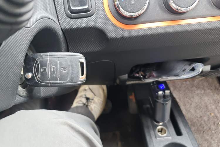 Used Wuling Hongguang MINIEV 2022 Easy Version Lithium Iron Phosphate Vehicle Key