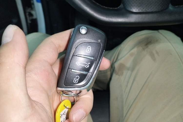 Used Peugeot 3008 2015 1.6THP Automatic Trend Edition