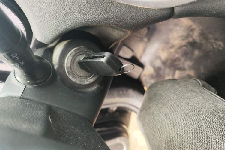 Used JMC Yuhu 7 2016 2.4T Four-Wheel Drive Luxury Edition JX4D24