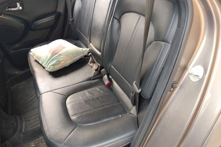 Used Hyundai ix35 2015 2.0L Automatic 2WD Smart Type China IV Left Rear Seat