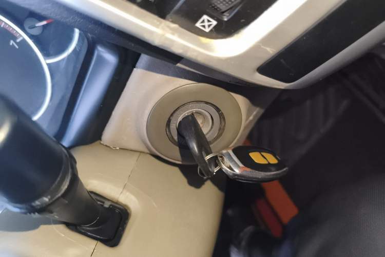 Used Huanghai Challenger SUV 2010 2.0L Two-Wheel Drive DD6490P
