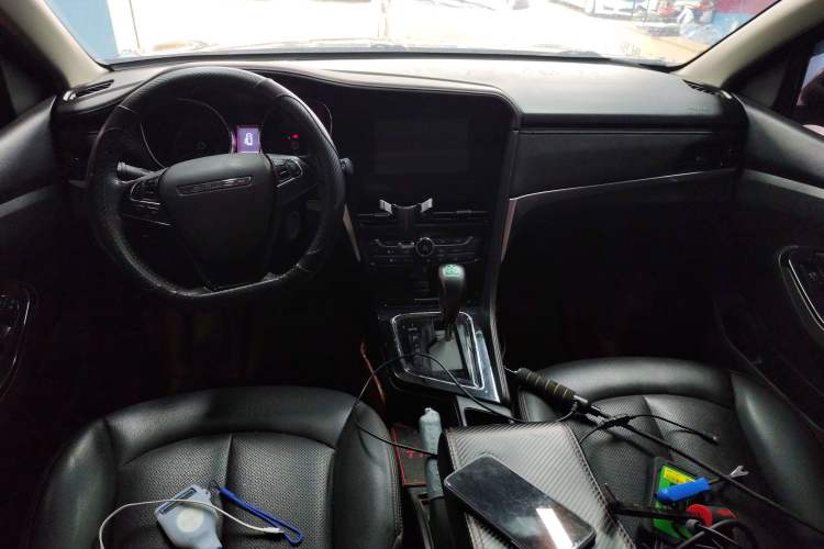 Used Venucia T70 2018 2.0L CVT Smart Enjoyment Version
