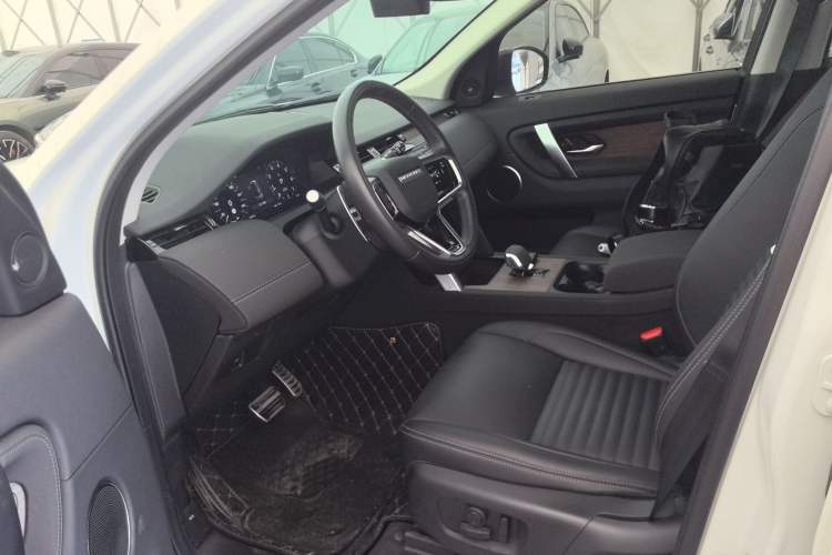 Used Land Rover Discovery Sport 2024 Performance Tech Edition Left Front Seat
