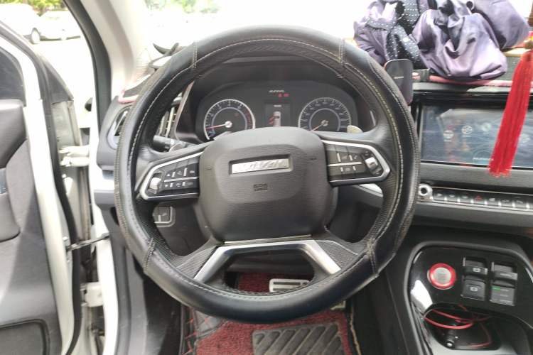 Used Haval H2s 2017 Red-Label 1.5T Dual-Clutch Luxury Model