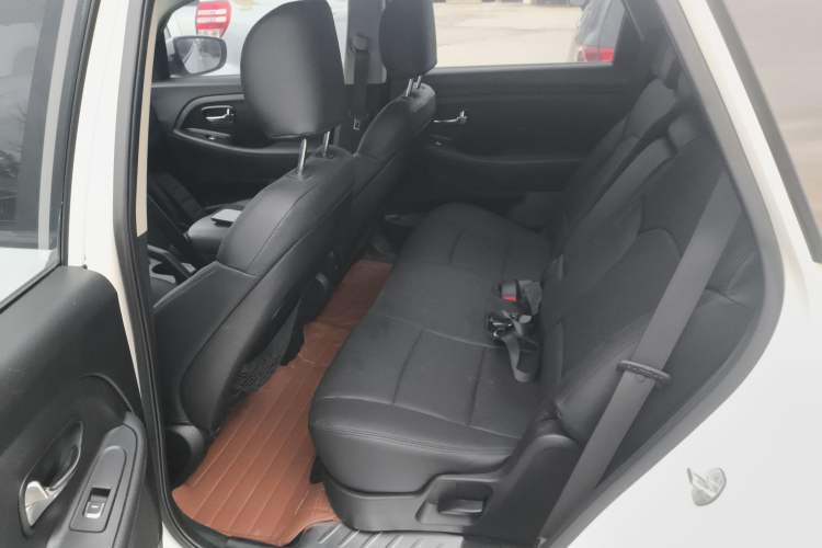 Used Kia Carens 2013 2.0L 5-Seater Automatic Standard Version China IV Standard
