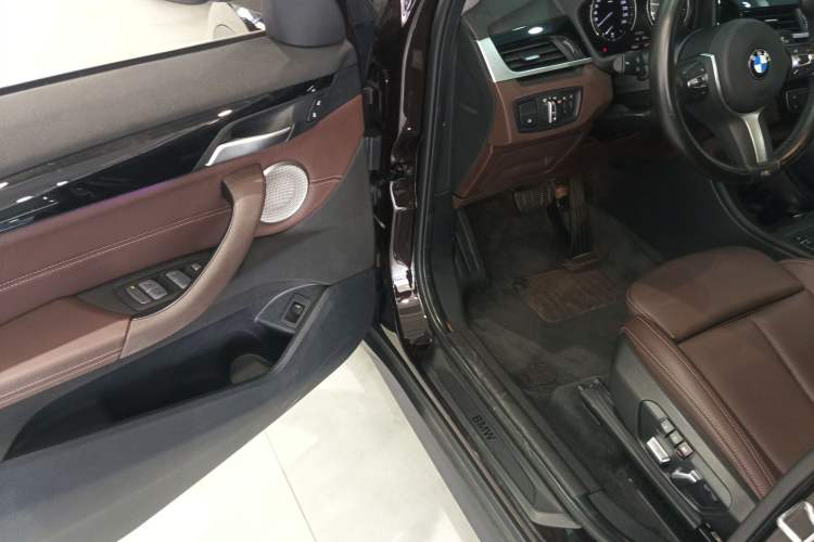 Used BMW X1 2022 sDrive25Li Leading Model Driver Seat