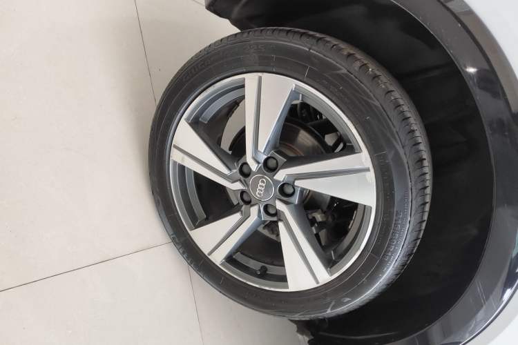 Used Audi Q2L 2018 35 TFSI Fashion Dynamic Version China VI Emission Standard
