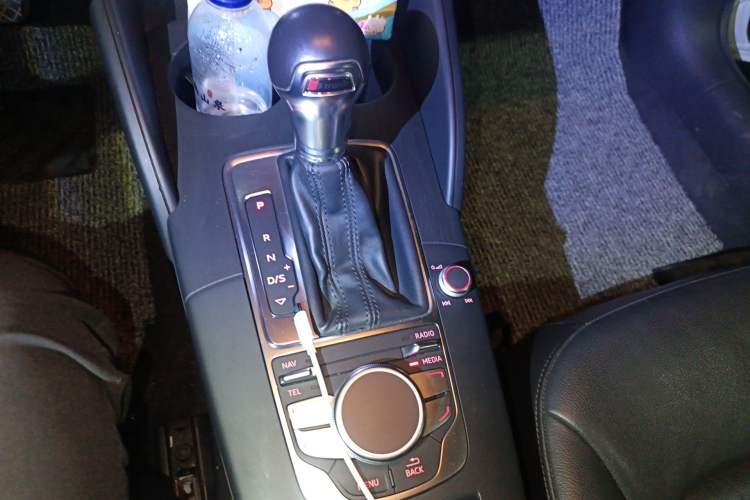 Used Audi A3 2015 Cabriolet 40 TFSI Gear Lever