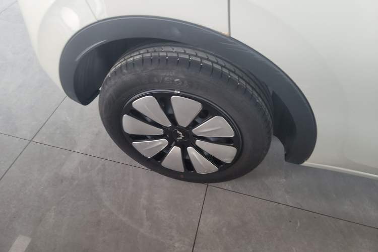 Used Wuling Bingo 2025 333 km Enjoyment Version
