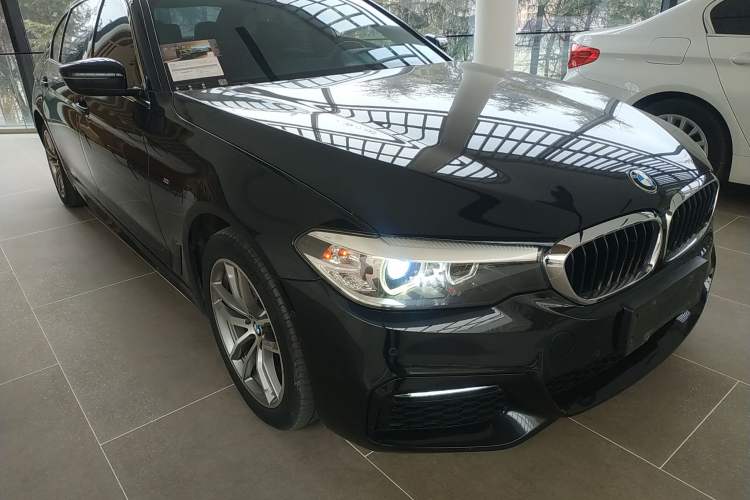 Used BMW 5 Series 2018 525Li M Sport Package