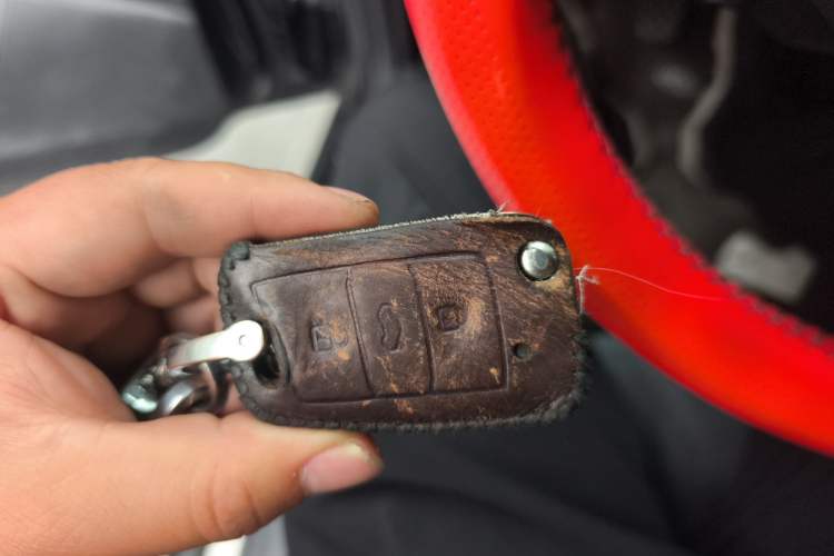 Used Skoda Octavia 2017 1.6L Manual Smart Drive Edition Vehicle Key