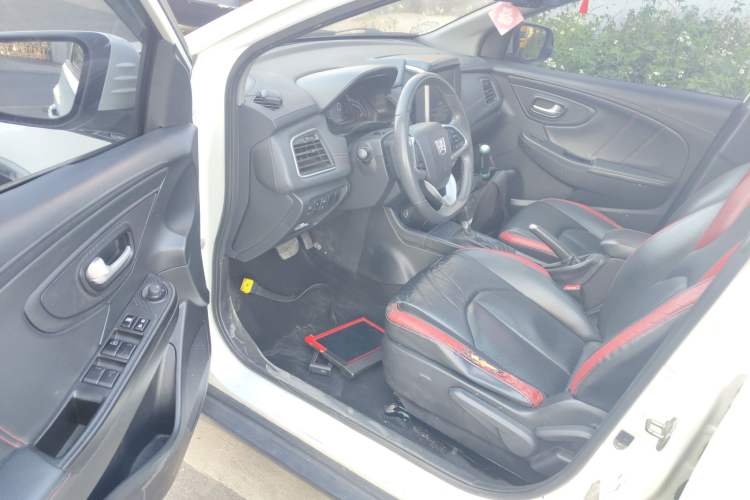 Used Luxgen U5 SUV 2017 1.6L CVT Flagship Edition
