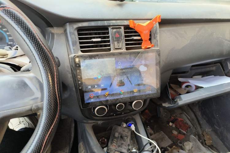 Used Wuling Rongguang V 2015 1.5L Practical Version Audio And AC Panel