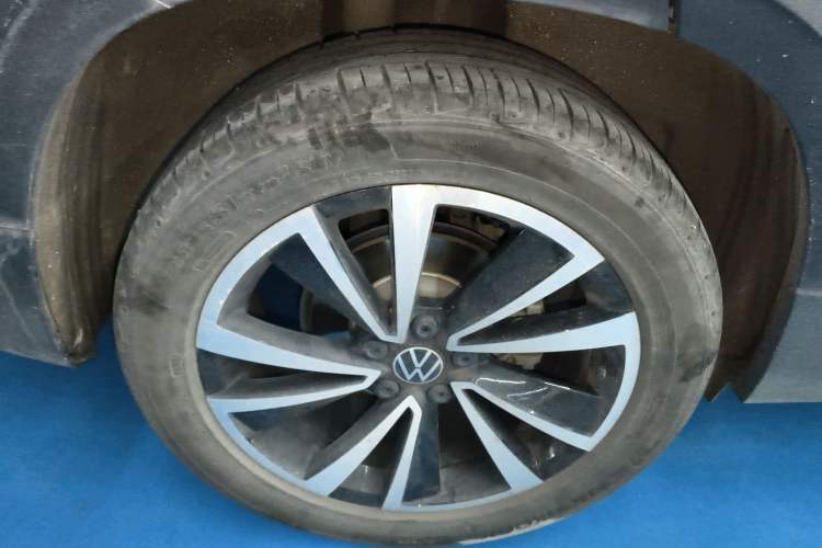 Used Volkswagen Tharu 2022 280TSI Two-Wheel-Drive Luxury Edition