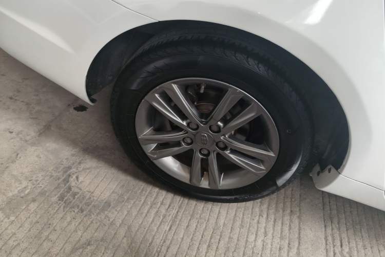 Used Geely Auto Emgrand 2017 Sedan Million Edition 1.5L Manual - Upward Version