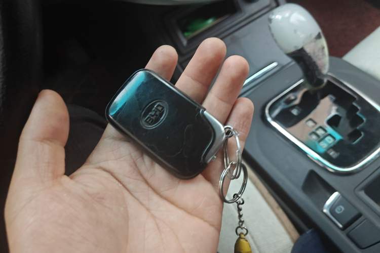 Used BYD S7 2015 2.0T Automatic Prestige Model Vehicle Key