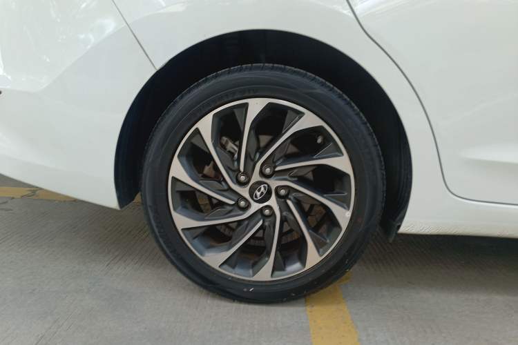 Used Hyundai Elantra (6th Generation / Lingdong) 2020 1.4T Dual-Clutch Xuan Dong · Dynamic Version
