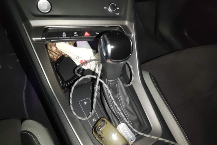 Used Audi Q3 2019 40 TFSI Fashion Dynamic Model Gear Lever