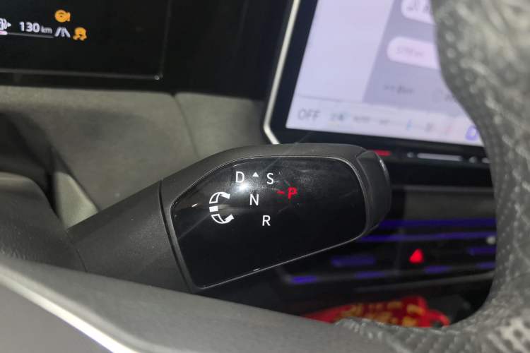 Used Volkswagen Tiguan L 2024 PRO 380TSI Four-Wheel Drive R-Line Prestige Edition
