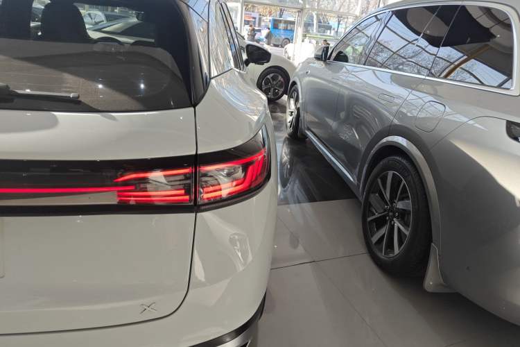 Used Volkswagen ID.4 X 2021 Pro Smart Long-Range Edition