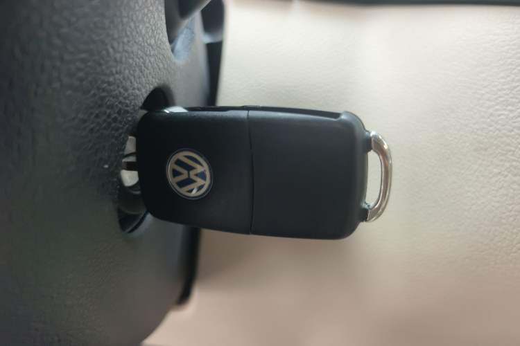 Used Volkswagen Tiguan 2010 1.8 TSI Automatic Two-Wheel Drive Trend Edition Vehicle Key