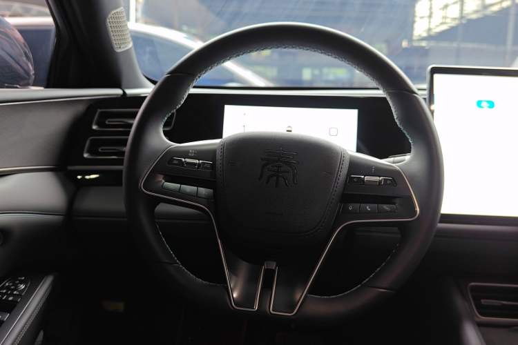 Used BYD Qin L 2024 DM-i 120KM Excellence Model Steering Wheel