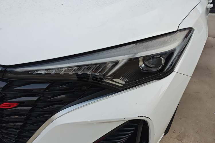 Used CHANGAN Eado 2023 Changan Edition PLUS Blue Whale NE 1.4T GDI DCT Prestige Version
