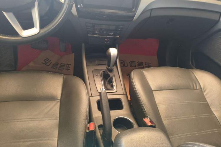Used BAIC Senova X65 2015 2.0T automatic comfort version
