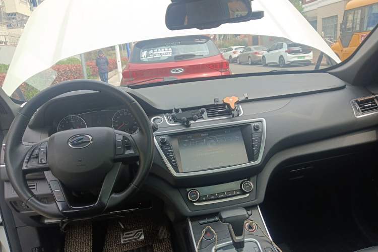 Used Land X7 2018 Geely Jingyue 1.5T Panoramic Luxury Model Center Console