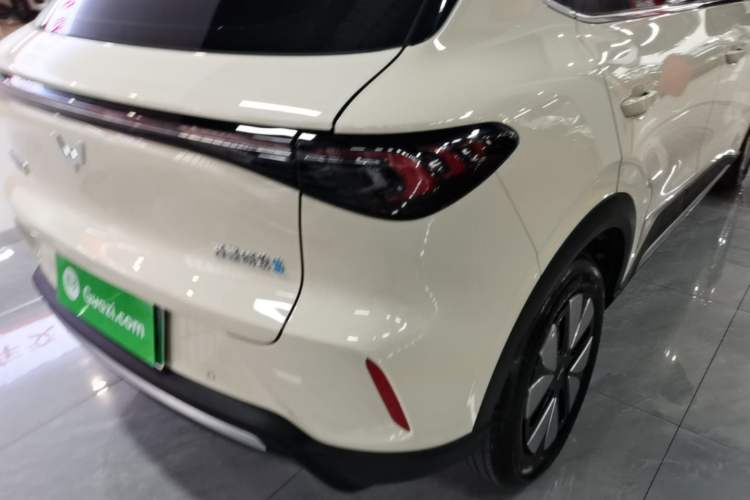 Used Wuling Bingo S 2025 Model 325km Deluxe Edition Exterior 3