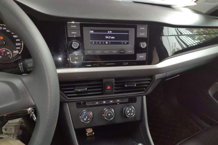 Used Volkswagen Bora 2019 Revised Version 1.5L Automatic Fashionable Style China VI Audio And AC Panel