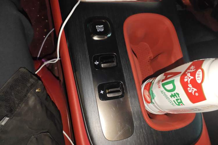 Used Xiaomi Auto SU7 2024 Rear-Drive Long-Range Intelligent Driving Version
