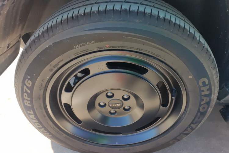 Used iCAR V23 2025 401 Two-Wheel Drive Advanced Edition Right Rear Wheel Hub