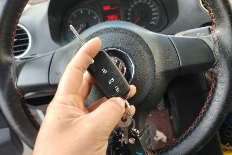 Used Volkswagen Jetta 2013 1.6L Manual Comfort Model Vehicle Key