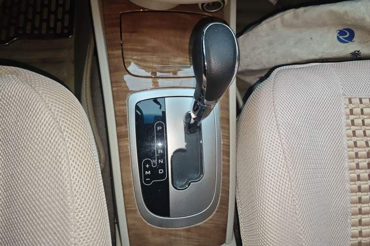 Used Buick Excelle 2013 1.5L Automatic Classic Model Gear Lever